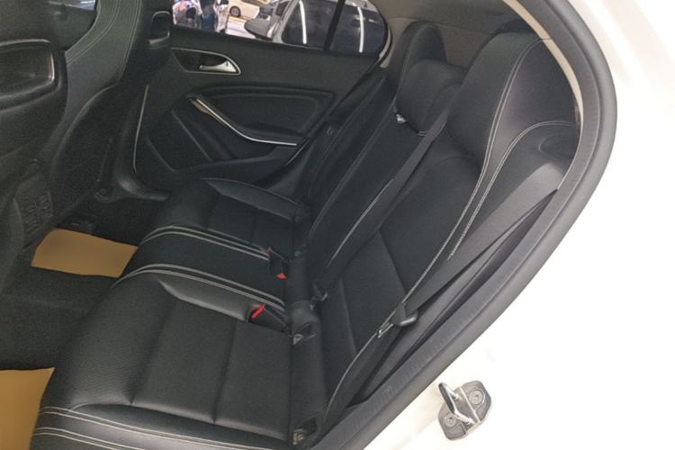 Used Mercedes-Benz GLA 2019 GLA 200 Dynamic Edition Left Rear Seat