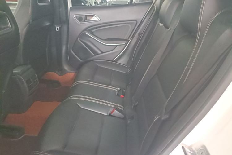 Used Mercedes-Benz GLA 2019 GLA 200 Fashion Model Left Rear Seat