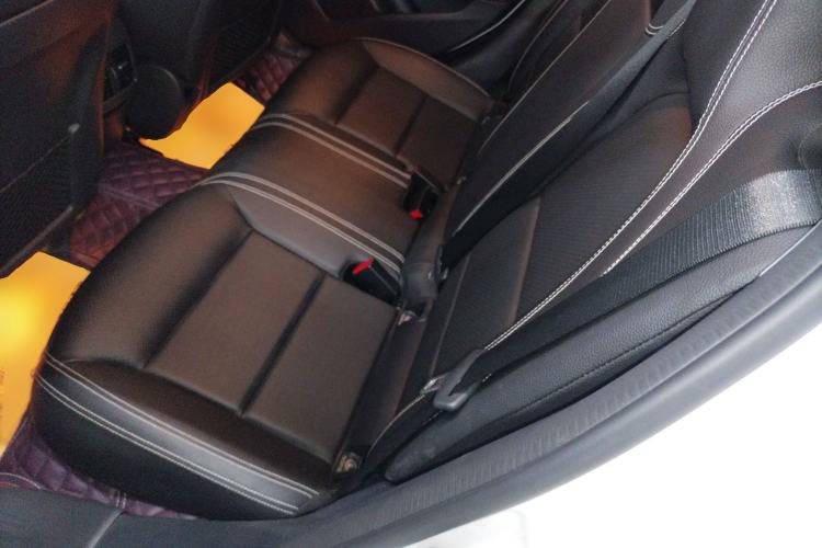 Used Mercedes-Benz GLA 2019 GLA 200 Fashion Model Left Rear Seat
