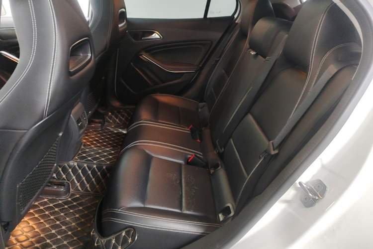 Used Mercedes-Benz GLA 2019 GLA 200 Dynamic Edition Left Rear Seat