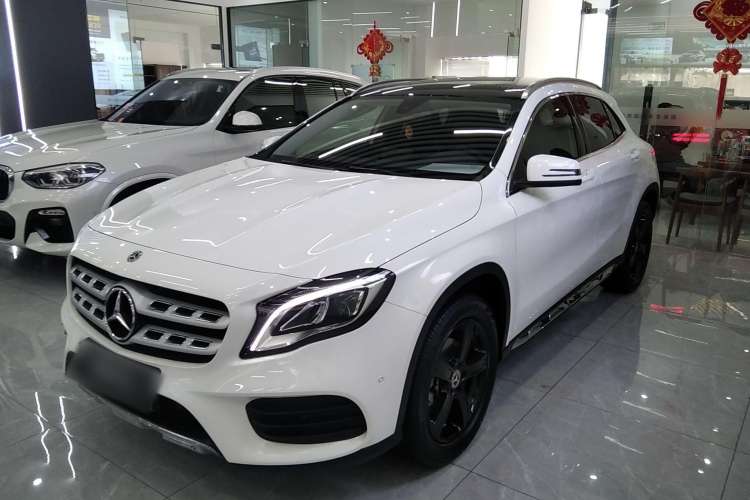 Used Mercedes-Benz GLA 2019 GLA 200 Fashion Model Left Side