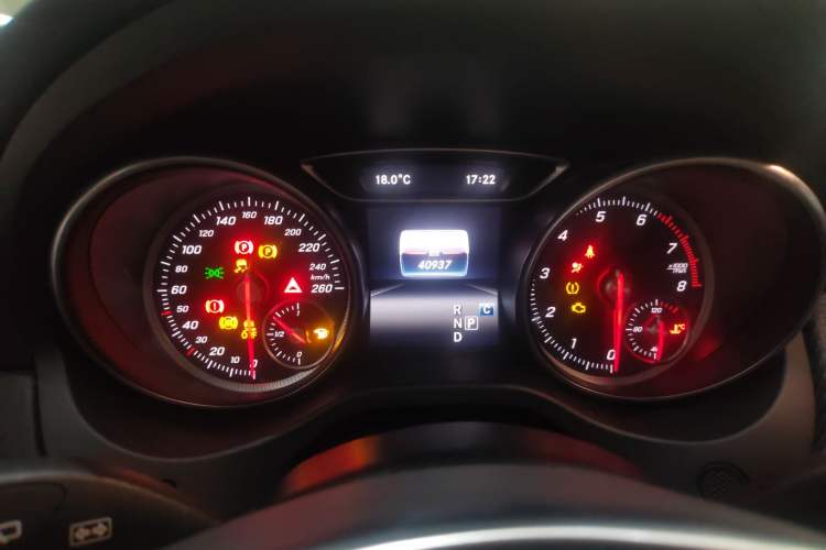 Used Mercedes-Benz GLA 2019 GLA 200 Fashion Model Odometer Close Up