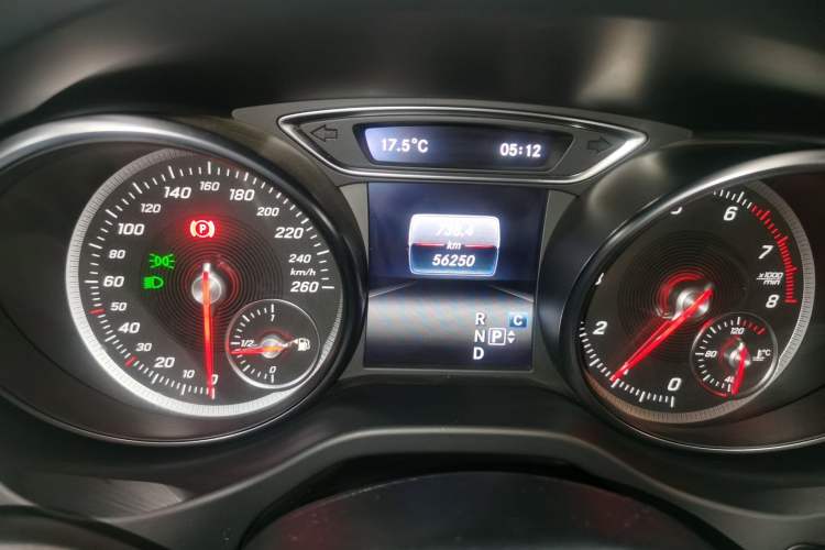 Used Mercedes-Benz GLA 2019 GLA 200 Dynamic Edition Odometer Close Up