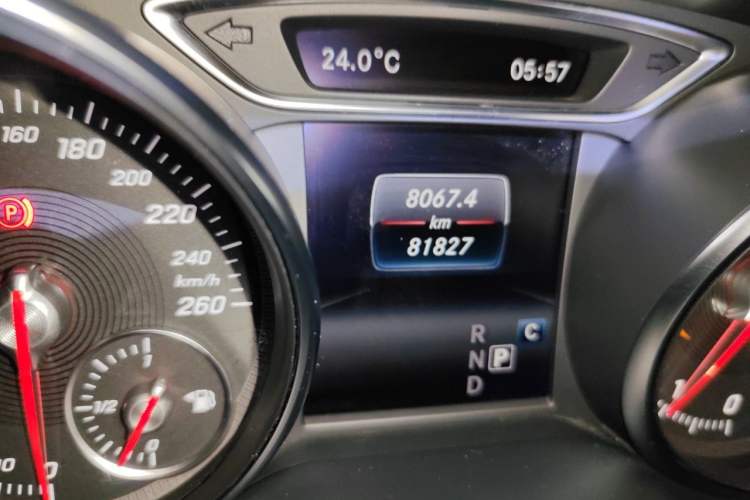 Used Mercedes-Benz GLA 2019 GLA 200 Dynamic Edition Odometer Close Up