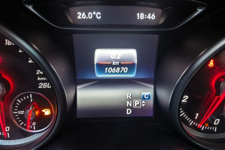 Used Mercedes-Benz GLA 2019 GLA 200 Fashion Model Odometer Close Up