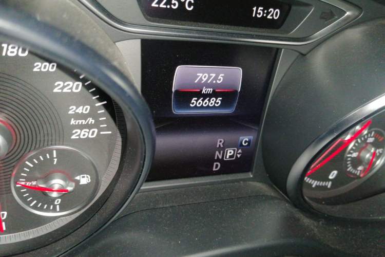Used Mercedes-Benz GLA 2019 GLA 200 Fashion Model Odometer Close Up