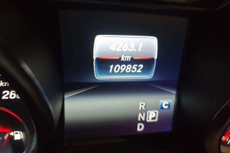 Used Mercedes-Benz GLA 2019 GLA 200 Dynamic Edition Odometer Close Up