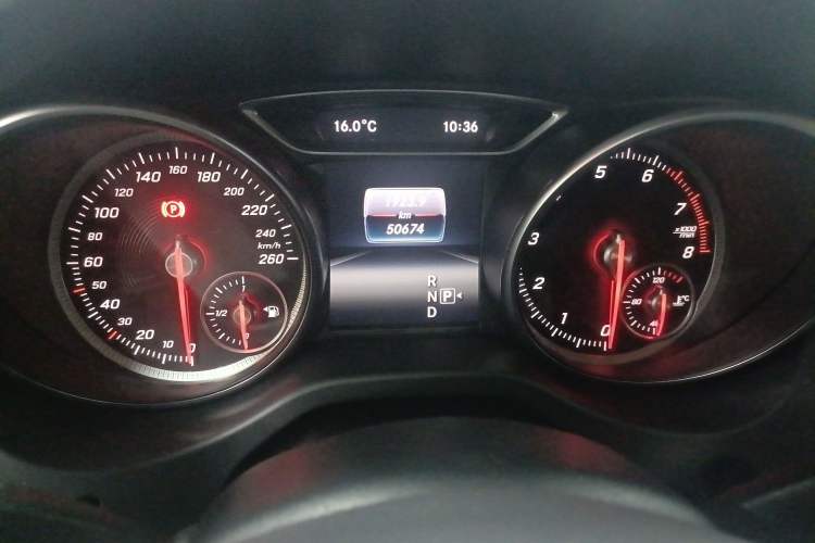 Used Mercedes-Benz GLA 2019 GLA 200 Dynamic Edition Odometer Close Up