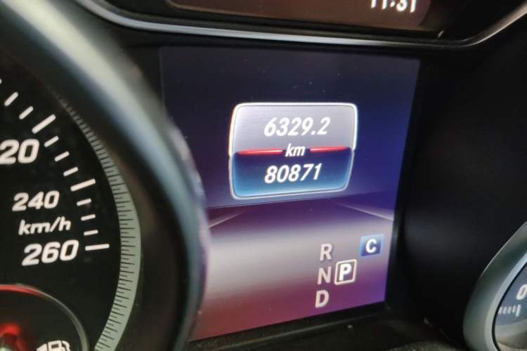 Used Mercedes-Benz GLA 2019 GLA 200 Dynamic Edition Odometer Close Up