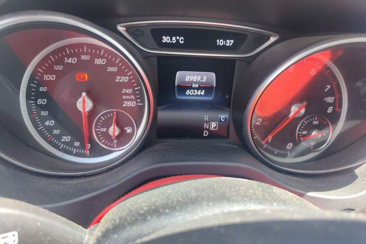 Used Mercedes-Benz GLA 2019 GLA 200 Dynamic Edition Odometer Close Up
