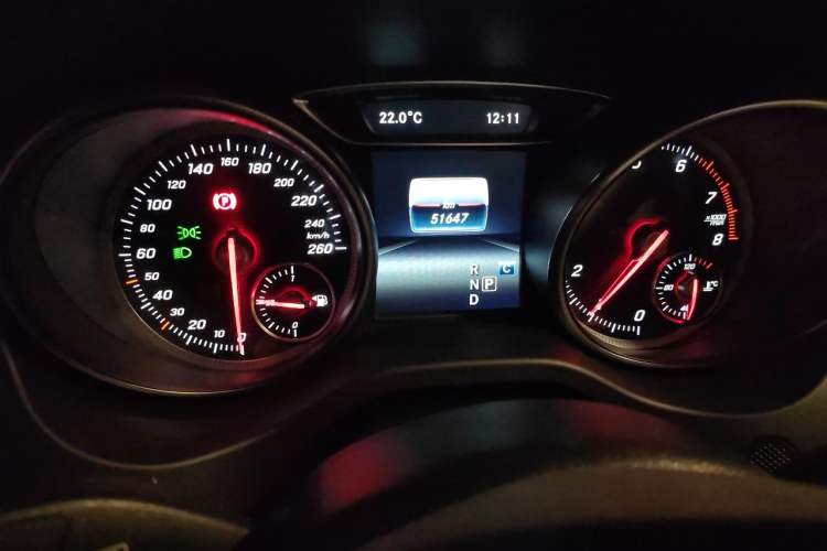 Used Mercedes-Benz GLA 2019 GLA 200 Fashion Model Odometer Close Up