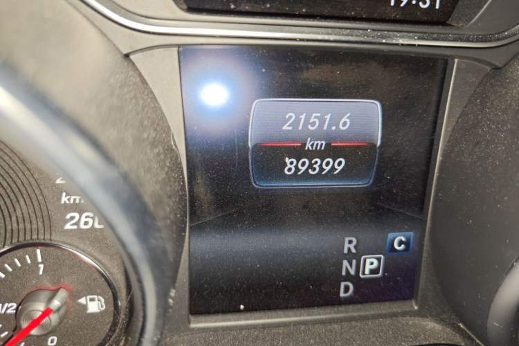 Used Mercedes-Benz GLA 2019 GLA 200 Fashion Model Odometer Close Up