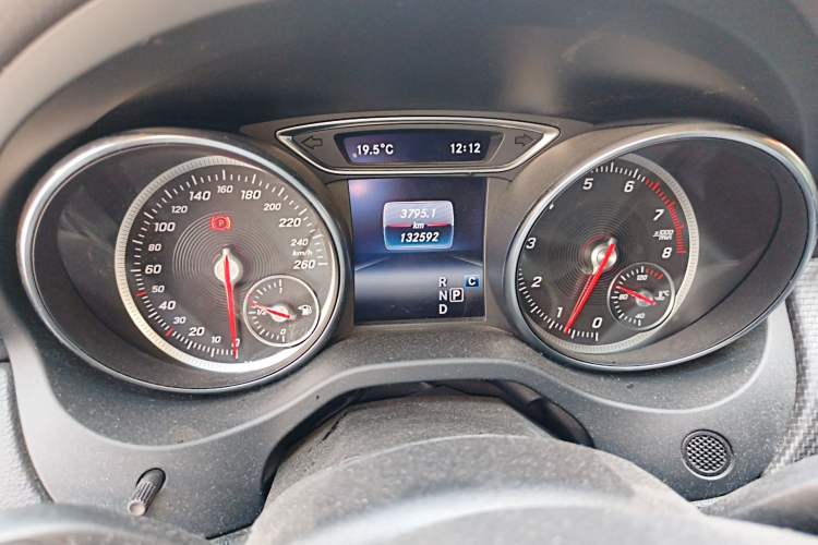 Used Mercedes-Benz GLA 2019 GLA 200 Fashion Model Odometer Close Up