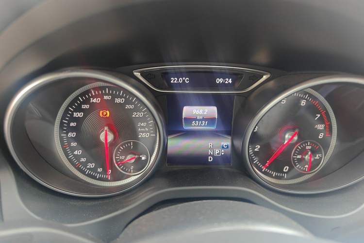 Used Mercedes-Benz GLA 2019 GLA 200 Fashion Model Odometer Close Up