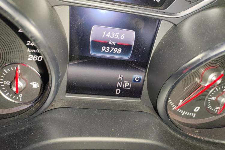 Used Mercedes-Benz GLA 2019 GLA 200 Dynamic Edition Odometer Close Up