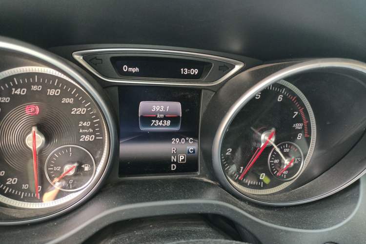 Used Mercedes-Benz GLA 2019 GLA 200 Dynamic Edition Odometer Close Up