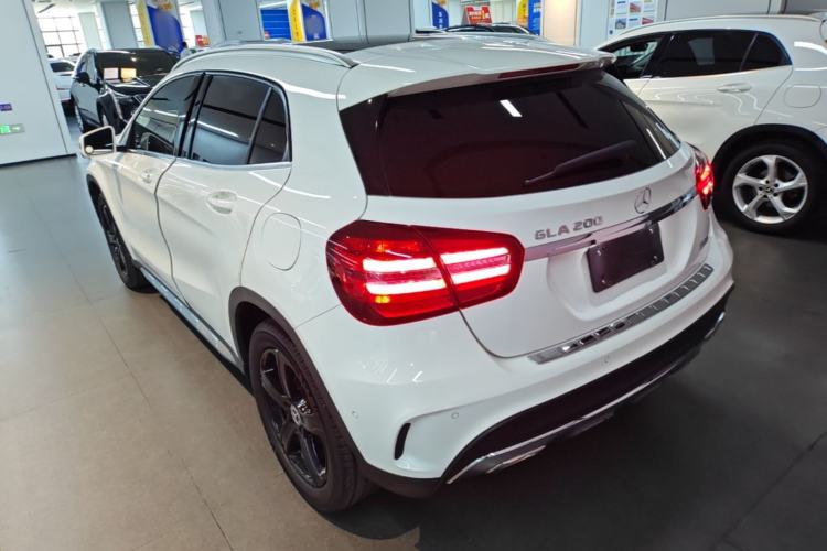 Used Mercedes-Benz GLA 2019 GLA 200 Fashion Model Rear Left 45 Deg