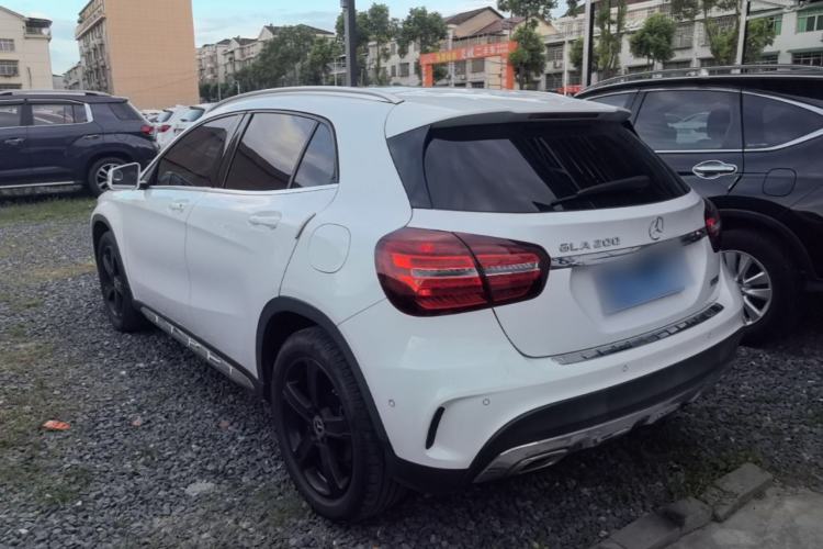 Used Mercedes-Benz GLA 2019 GLA 200 Fashion Model Rear Left 45 Deg