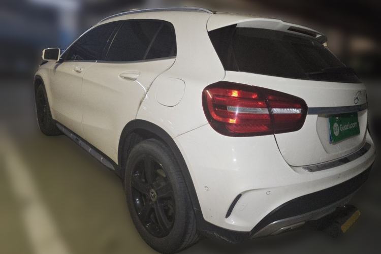 Used Mercedes-Benz GLA 2019 GLA 200 Fashion Model Rear Left 45 Deg