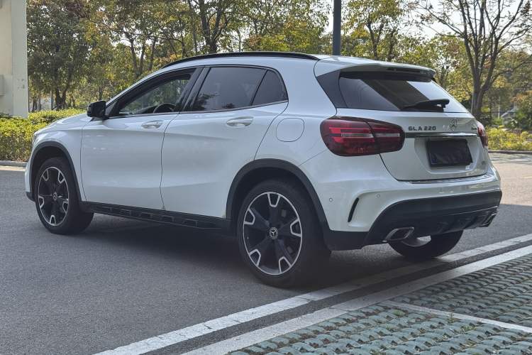 Used Mercedes-Benz GLA 2019 GLA 220 4MATIC Sport Edition Rear Left 45 Deg
