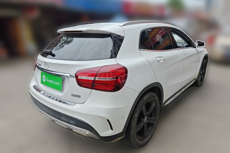 Used Mercedes-Benz GLA 2019 GLA 200 Fashion Model Rear Right 45 Deg