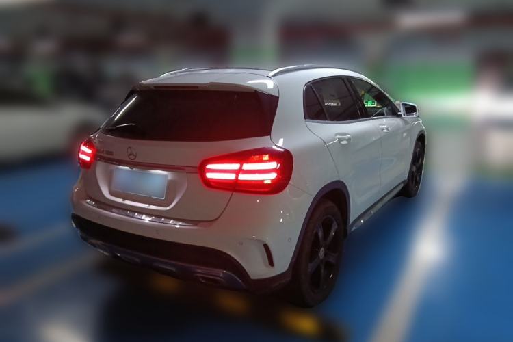 Used Mercedes-Benz GLA 2019 GLA 200 Fashion Model Rear Right 45 Deg