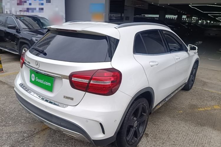 Used Mercedes-Benz GLA 2019 GLA 200 Fashion Model Rear Right 45 Deg
