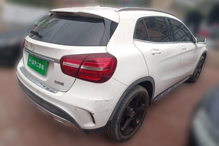 Used Mercedes-Benz GLA 2019 GLA 200 Fashion Model Rear Right 45 Deg