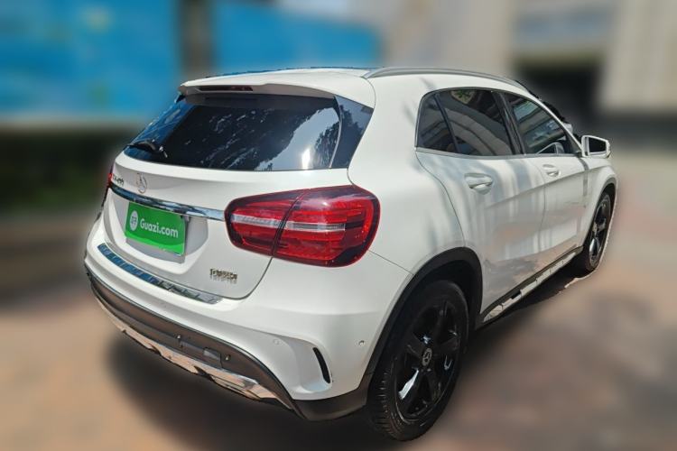 Used Mercedes-Benz GLA 2019 GLA 200 Fashion Model Rear Right 45 Deg