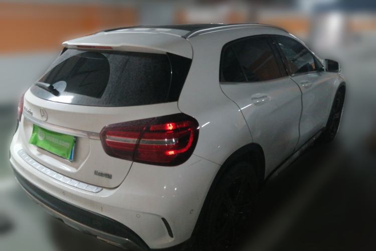 Used Mercedes-Benz GLA 2019 GLA 200 Fashion Model Rear Right 45 Deg