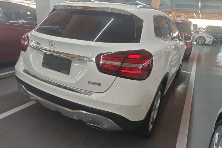 Used Mercedes-Benz GLA 2019 GLA 200 Dynamic Edition Rear Right 45 Deg