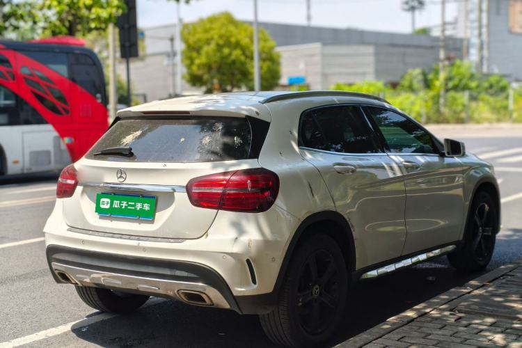 Used Mercedes-Benz GLA 2019 GLA 200 Fashion Model Rear Right 45 Deg