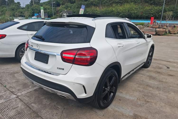 Used Mercedes-Benz GLA 2019 GLA 200 Fashion Model Rear Right 45 Deg