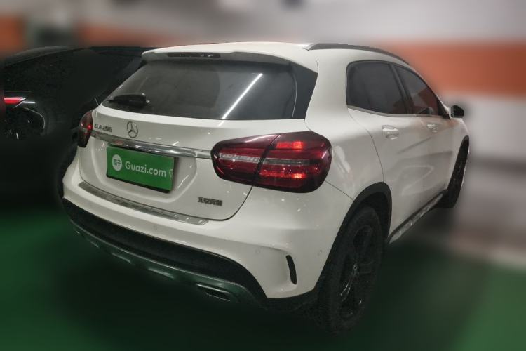Used Mercedes-Benz GLA 2019 GLA 200 Fashion Model Rear Right 45 Deg