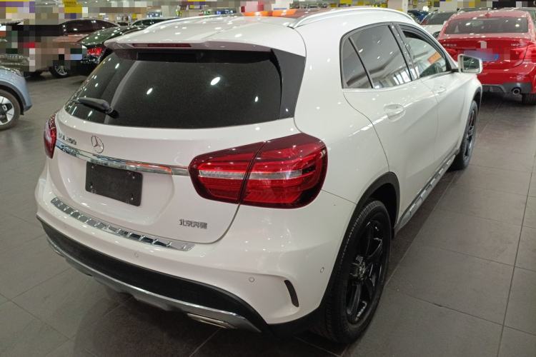 Used Mercedes-Benz GLA 2019 GLA 200 Fashion Model Rear Right 45 Deg