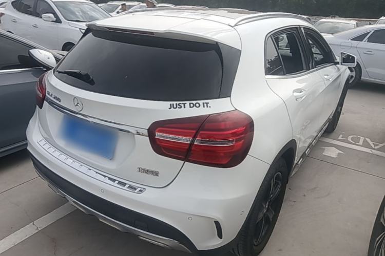 Used Mercedes-Benz GLA 2019 GLA 200 Fashion Model Rear Right 45 Deg
