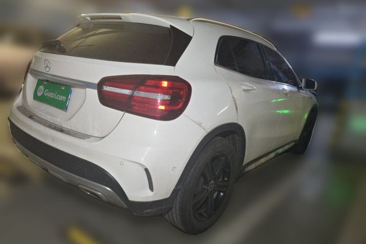 Used Mercedes-Benz GLA 2019 GLA 200 Fashion Model Rear Right 45 Deg