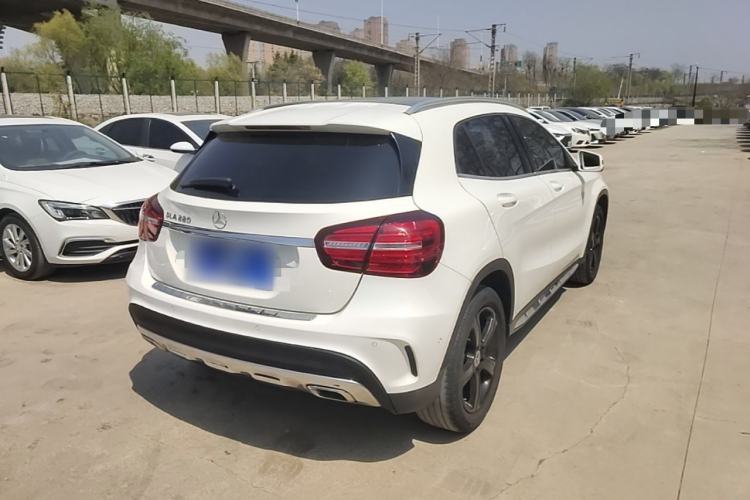 Used Mercedes-Benz GLA 2019 GLA 200 Fashion Model Rear Right 45 Deg