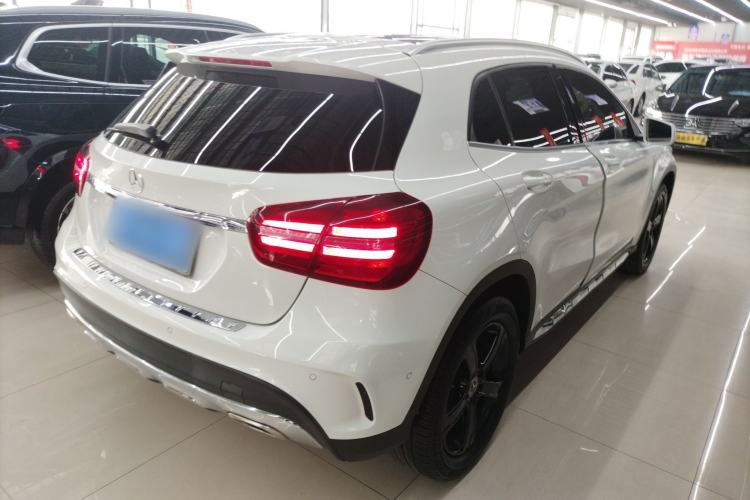 Used Mercedes-Benz GLA 2019 GLA 200 Fashion Model Rear Right 45 Deg