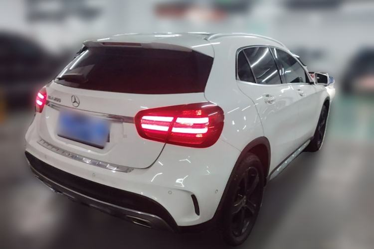 Used Mercedes-Benz GLA 2019 GLA 200 Fashion Model Rear Right 45 Deg