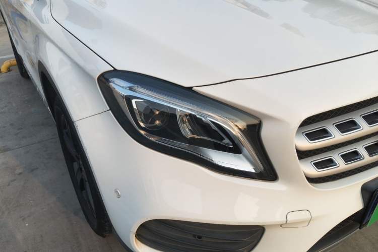 Used Mercedes-Benz GLA 2019 GLA 200 Fashion Model Right Front Headlight