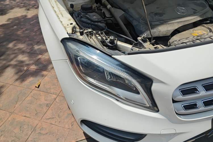 Used Mercedes-Benz GLA 2019 GLA 200 Fashion Model Right Front Headlight