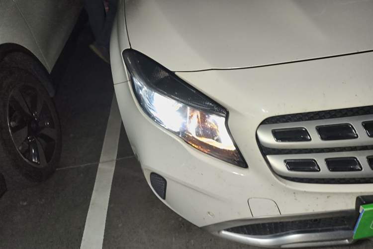 Used Mercedes-Benz GLA 2019 GLA 200 Dynamic Edition Right Front Headlight