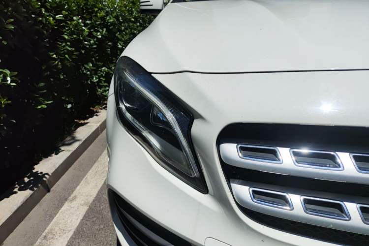 Used Mercedes-Benz GLA 2019 GLA 200 Fashion Model Right Front Headlight