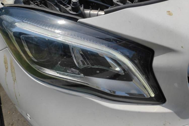 Used Mercedes-Benz GLA 2019 GLA 200 Fashion Model Right Front Headlight