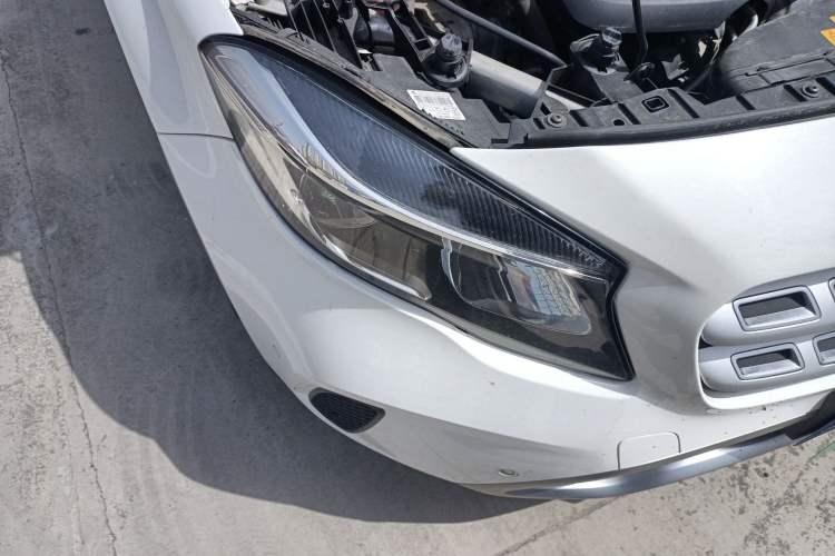 Used Mercedes-Benz GLA 2019 GLA 200 Dynamic Edition Right Front Headlight