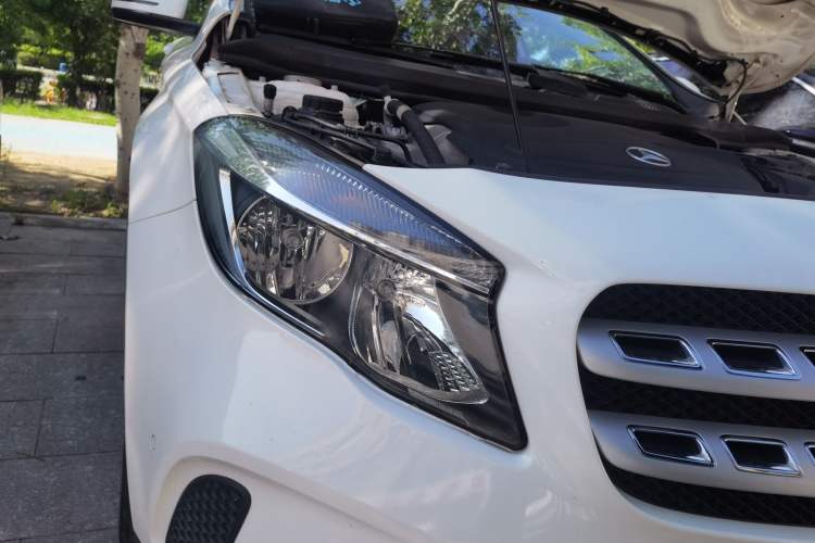 Used Mercedes-Benz GLA 2019 GLA 200 Dynamic Edition Right Front Headlight