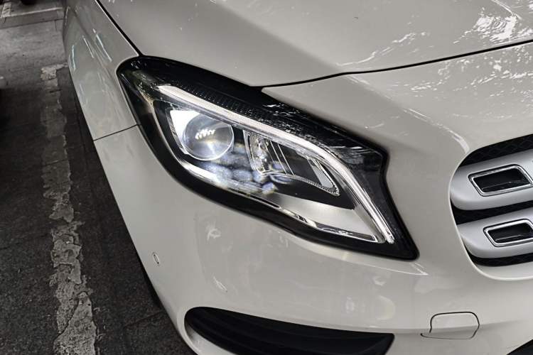 Used Mercedes-Benz GLA 2019 GLA 200 Fashion Model Right Front Headlight