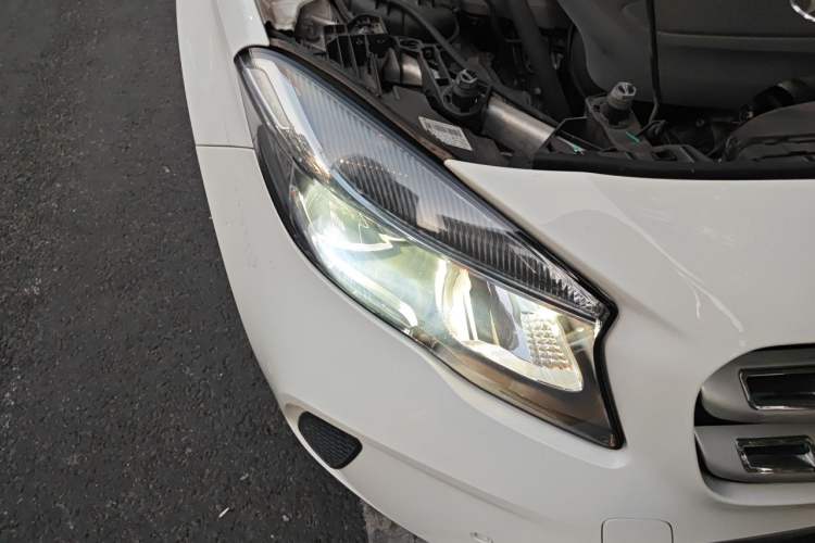 Used Mercedes-Benz GLA 2019 GLA 200 Dynamic Edition Right Front Headlight