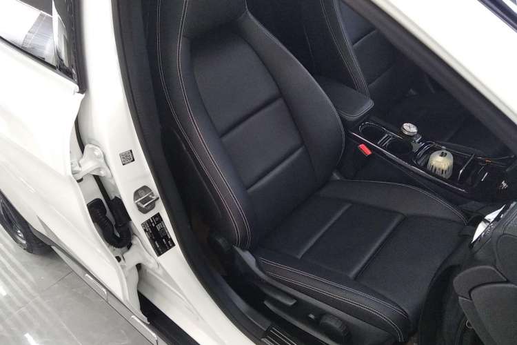 Used Mercedes-Benz GLA 2019 GLA 200 Fashion Model Right Front Seat
